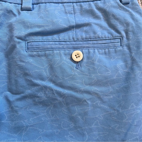 Vineyard Vines Shorts - Picture 3 of 5